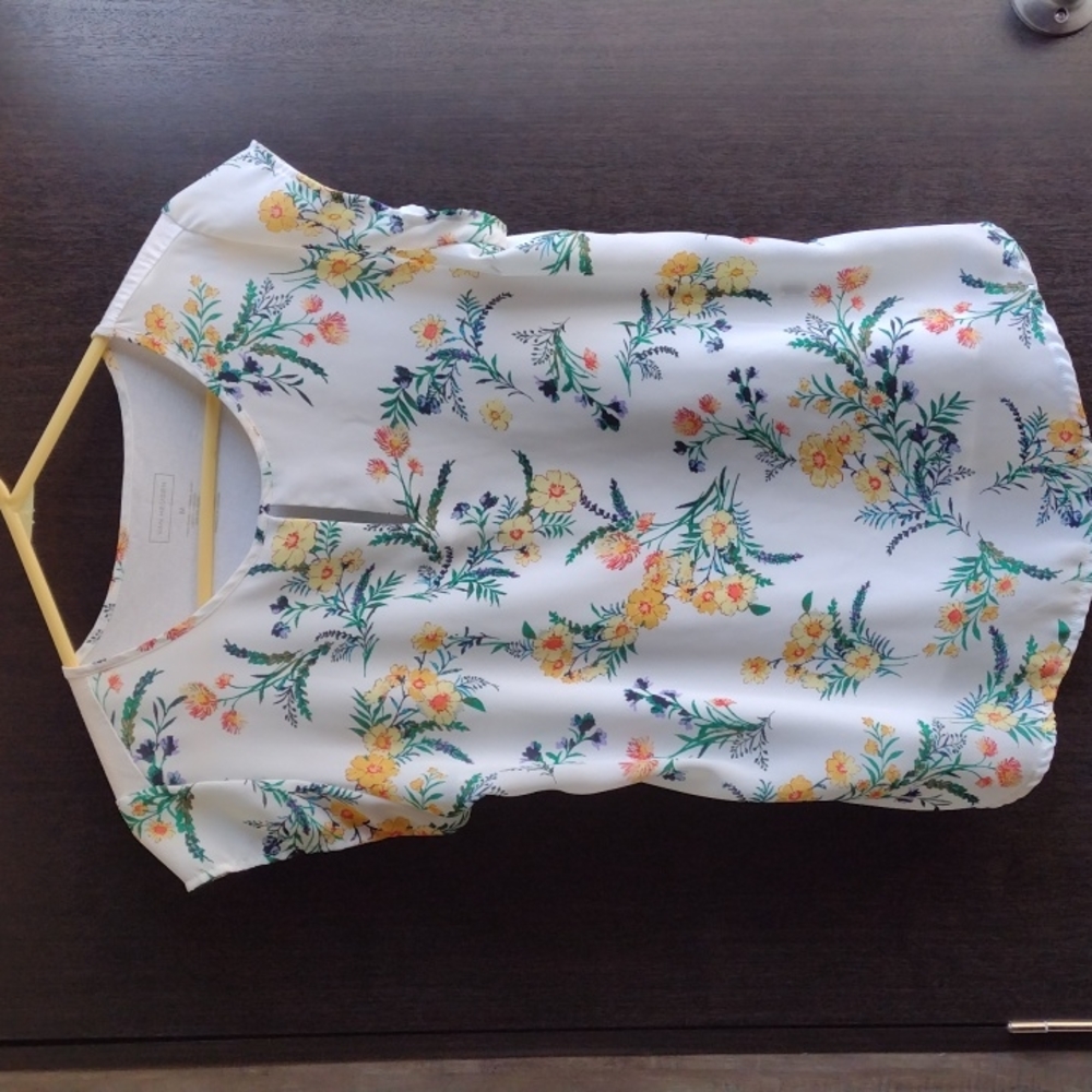 Van Heusen Floral Front Panel Blouse Size M